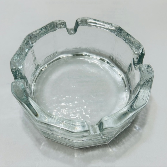 Vintage Blenko ashtray, Dodgecagon 12 sided, textured. Very collectible! Mint! - Picture 1 of 4